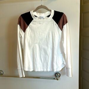 Evereve White and Brown Long Sleeve Top